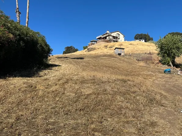 4171 Lakeview Dr, Ione, CA 95640