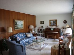 106 N Long St, Effingham, IL 62401