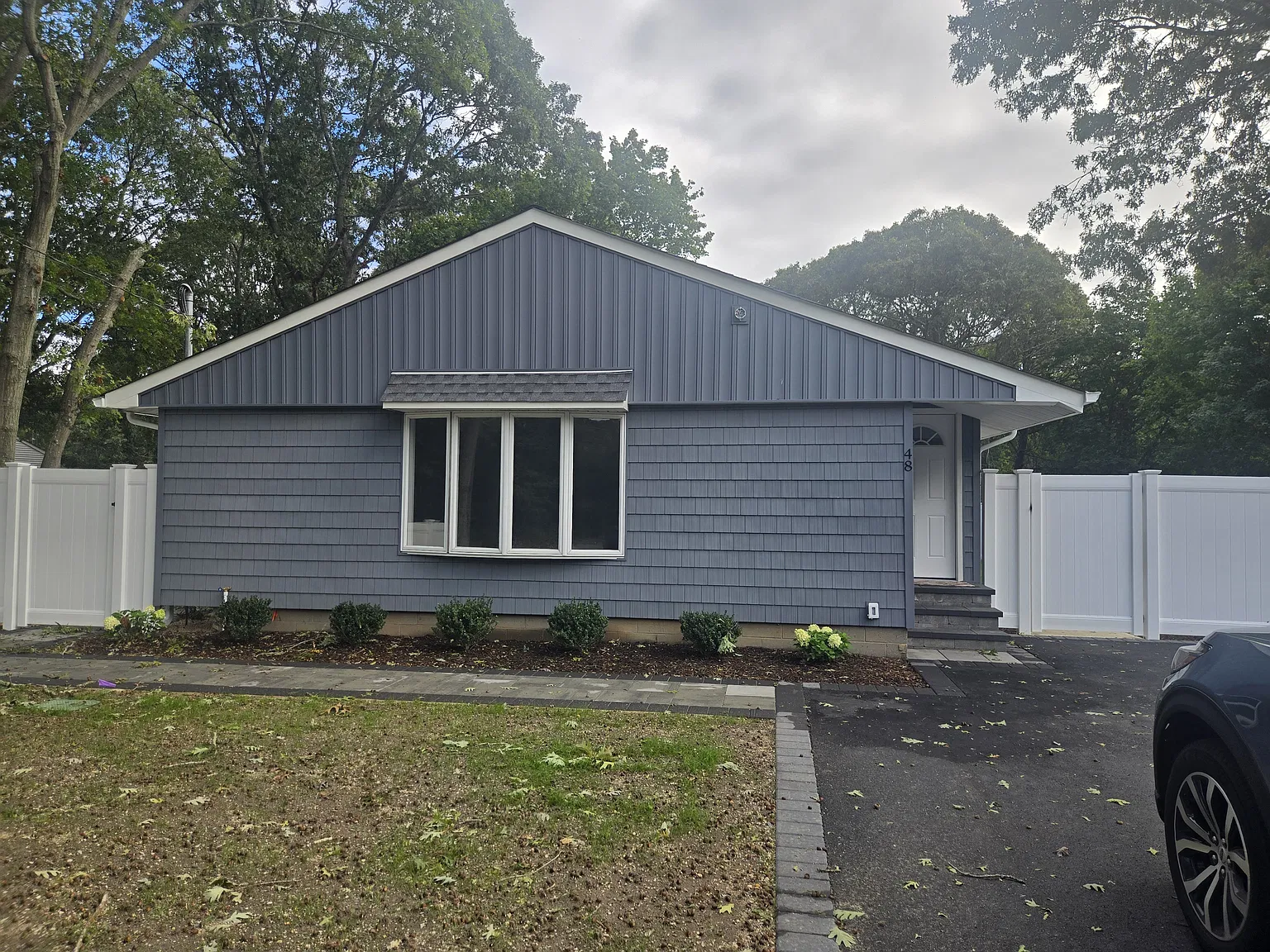 3 bed, 1061 sqft, $3,500 — Photo 1