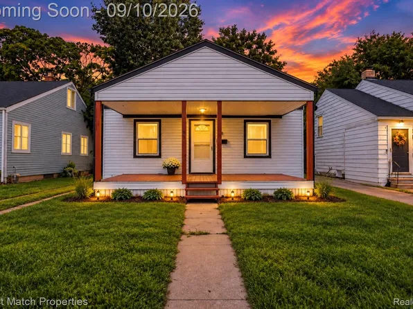 583 E Madison Ave, Pontiac, MI 48340