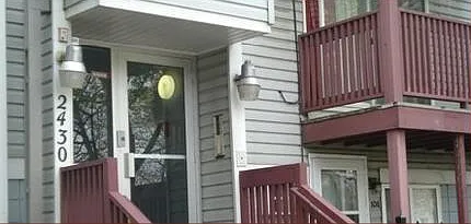 2430 Portland Ave S — Photo 5
