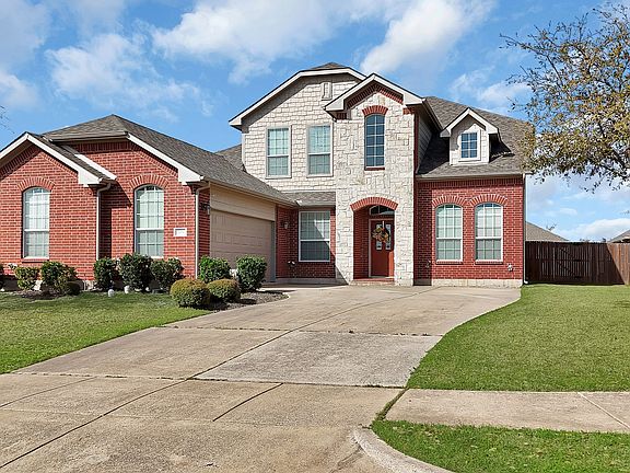 2nd image of 709 Decatur Way