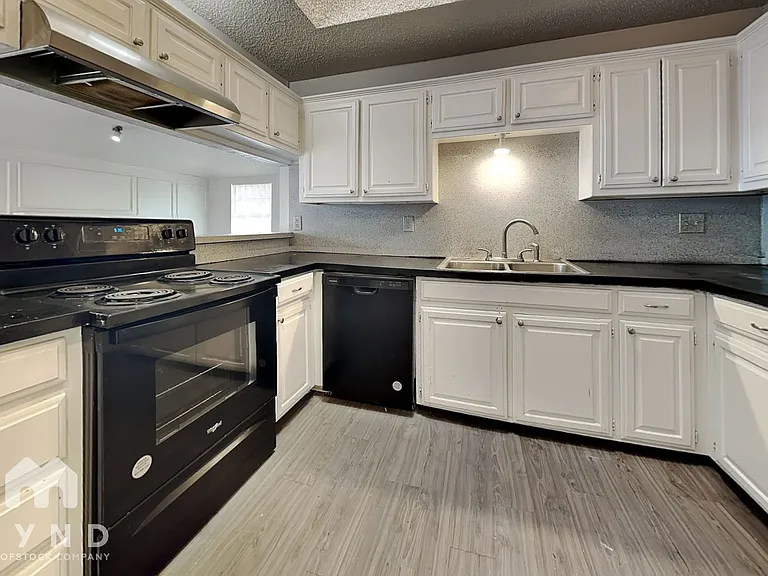 11837 Garden Terrace Dr — Photo 7