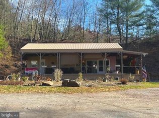 51 Birch Ln, Pottsville, PA 17901