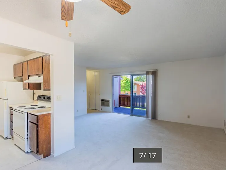 Oakridge Apartments — Photo 17