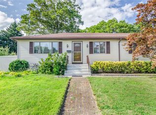 5017 Express Dr N, Ronkonkoma, NY 11779