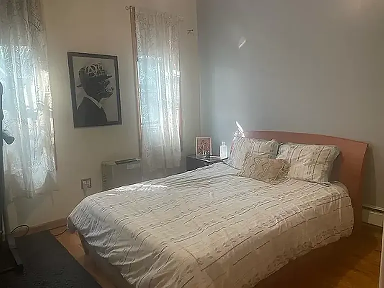304 Stanhope St #1RR — Photo 6