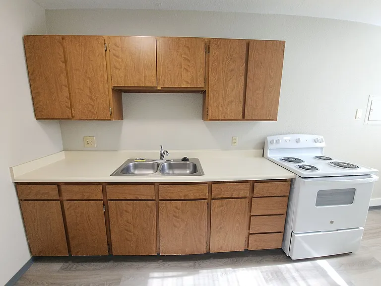 Florence Apartments — Photo 47