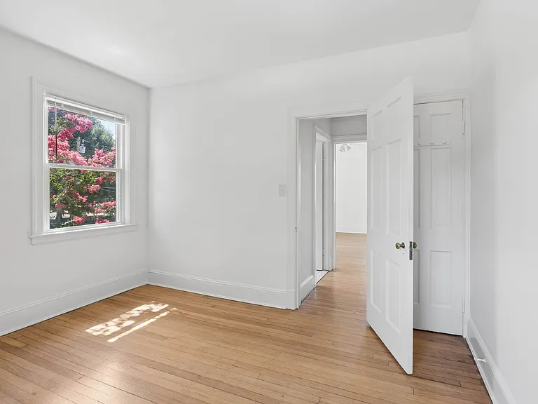 500 Park Ave #2E — Photo 13