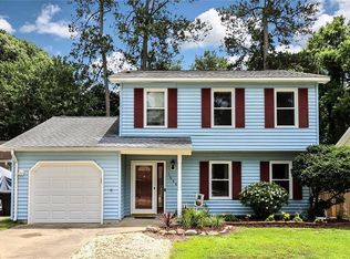 1544 Hummingbird Ln, Virginia Beach, VA 23454