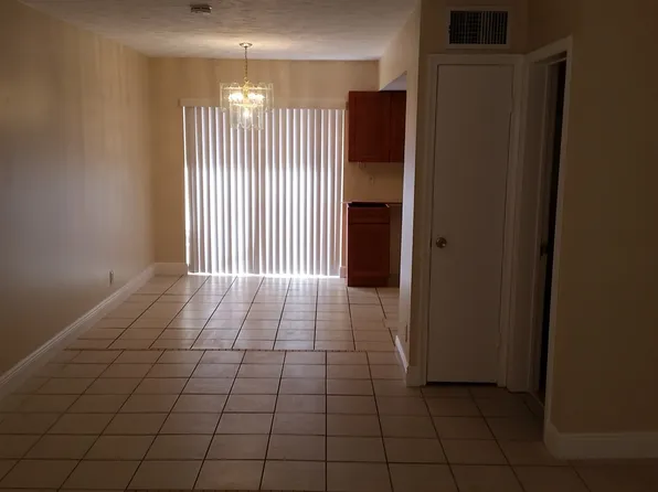 5323 NW 27th St, Fort Lauderdale, FL 33313