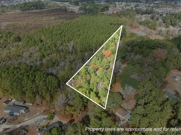 7536 Glen Raven Dr, Fayetteville, NC 28306