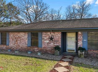 137 S Estates Cir, Henderson, TX 75652