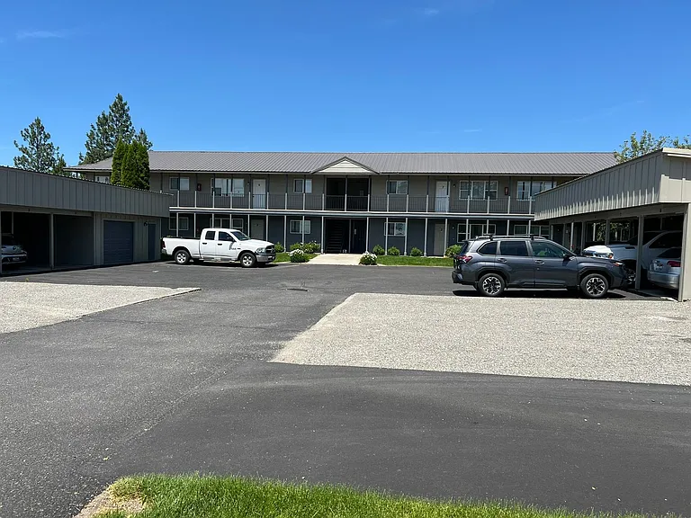 91 W Wyoming Ave — Photo 1