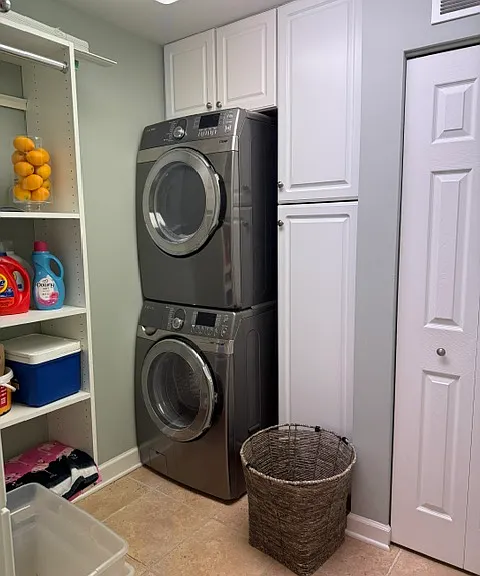 50 Marine Dr #8 — Photo 14