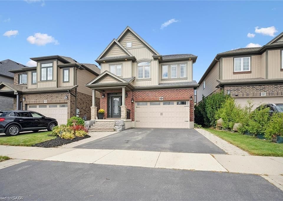 1st image of 267 Hardcastle Dr