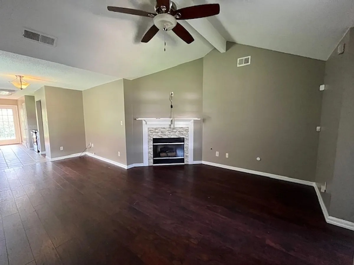 Building Photo - 5466 Kayla Dr
