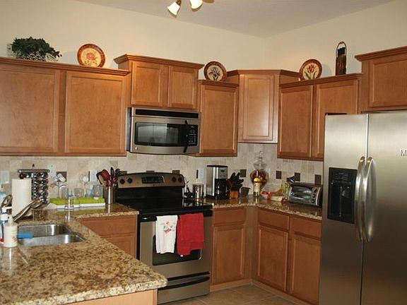 2nd image of 1240 Twin Trees Ln