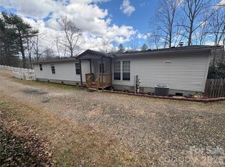 6 Shady Creek Ln, Leicester, NC 28748