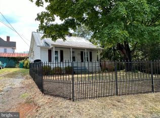106 E Page St, Luray, VA 22835