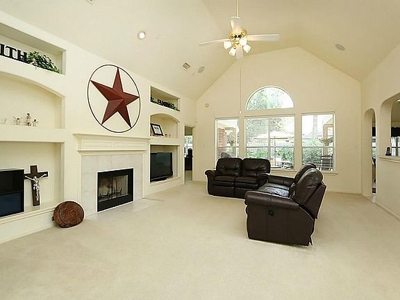 2nd image of 18122 Harmony Estates Ln