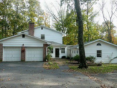5254 Valley Park - Exterior - Side