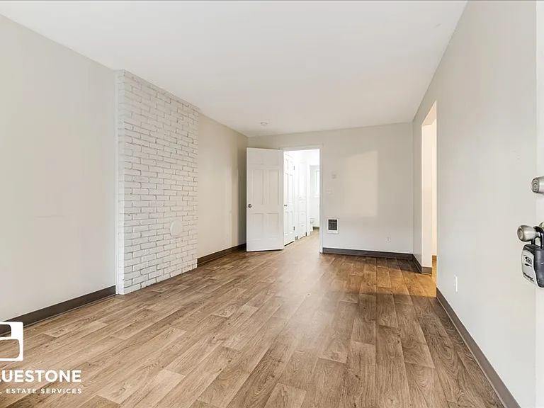 Bayberry Apartments — Photo 11