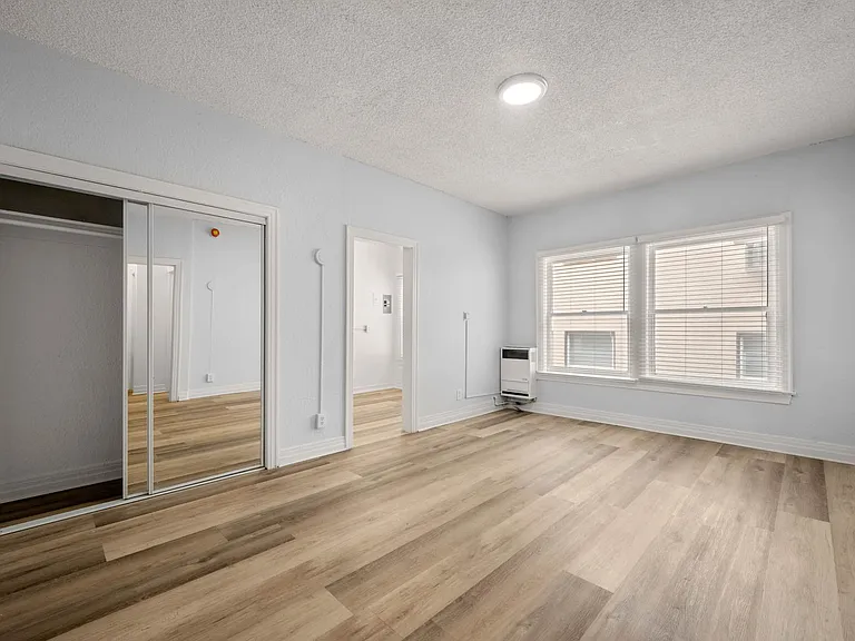 4144 W Adams Blvd #20 — Photo 7