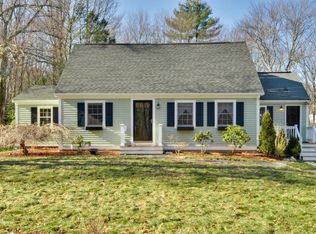 29 Maple Dell Ln, Holliston, MA 01746