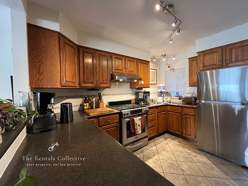White Rock House for rent - 2 Bedrooms — photo 14