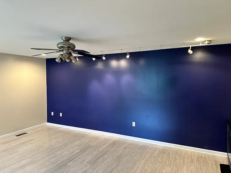 1209 Cross Creek Dr — Photo 24