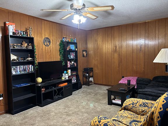 5th image of 114 Evergreen Dr