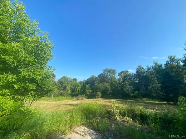 Lots 6 14 Superior St, Florence, WI 54121