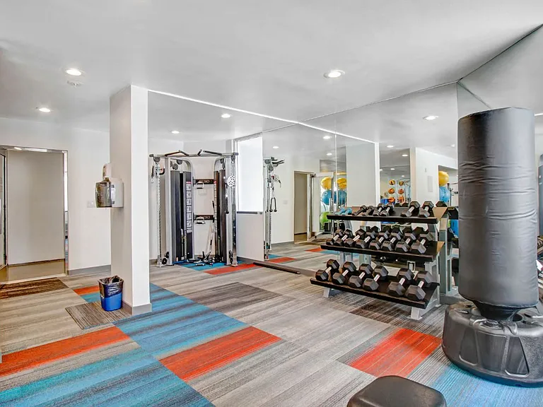 The Kenmore Los Feliz — Photo 13