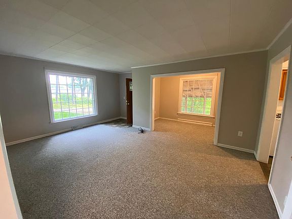 4th image of 4637 W River Dr NE