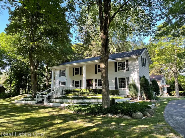 22601 W Main St, Armada, MI 48005