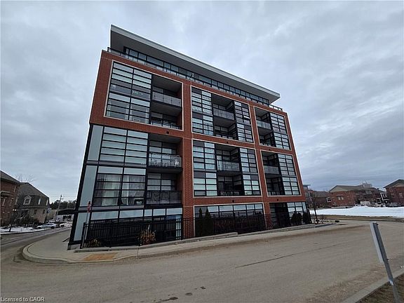 4th image of 15 Prince Albert Blvd #315