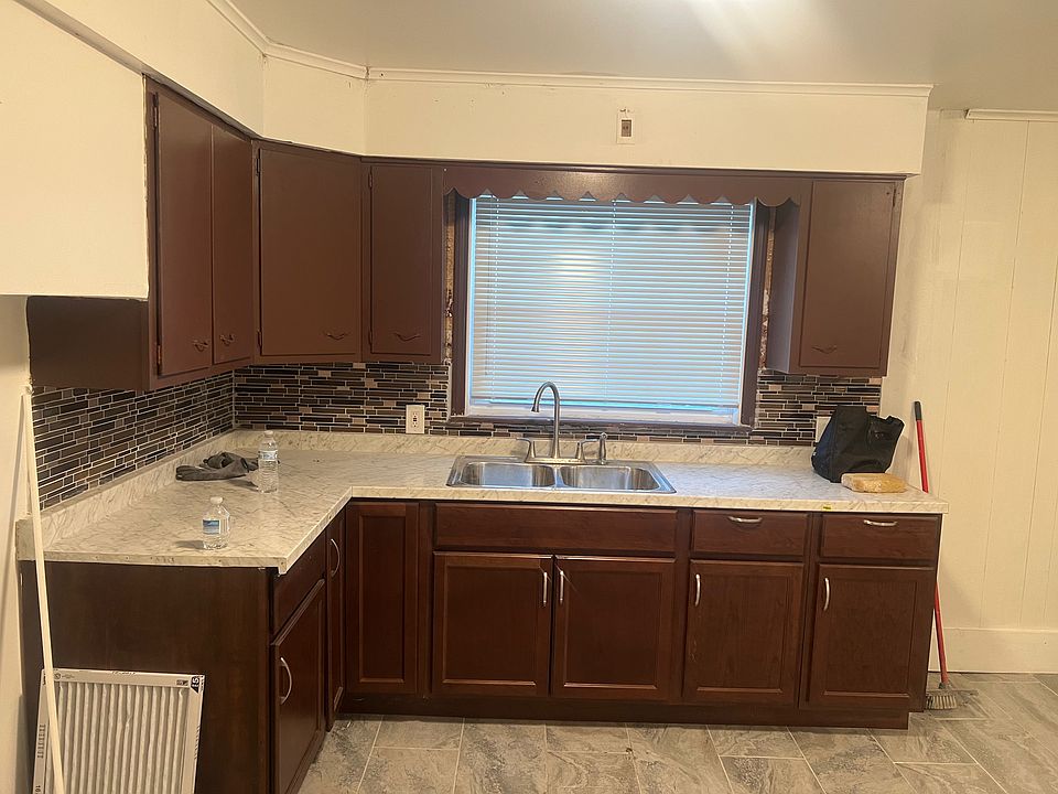 1st image of 1262 Sycamore St #1