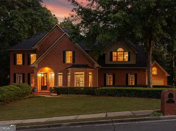 4070 Royal Pennon Ct, Peachtree Corners, GA 30092