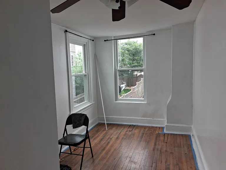 120 W Chestnut St — Photo 2