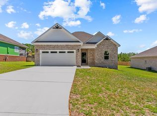 180 Sandy Hills Ct, Ozark, AL 36360