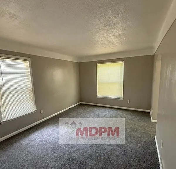 19930 Bentler St — Photo 1