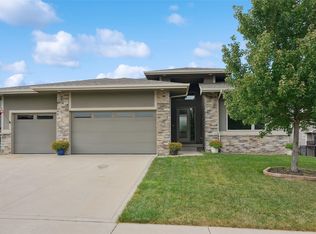 16107 Springbrook Trl, Urbandale, IA 50323