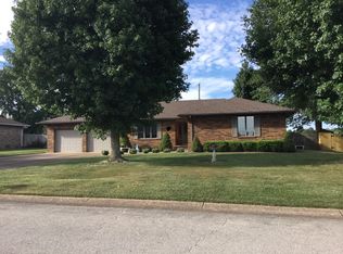 317 Planeview Ave, Lebanon, MO 65536