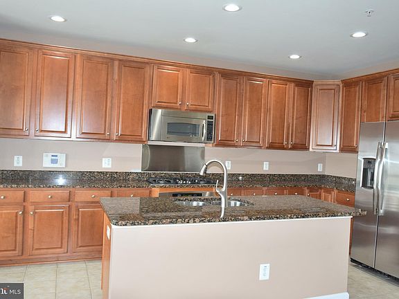 4th image of 2386 Brookmoor Ln #397A