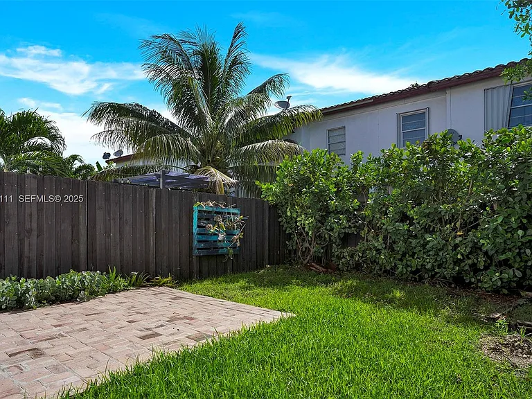 20985 SW 84th Ave — Photo 35