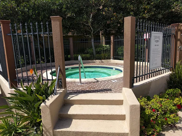 8870 Villa La Jolla Dr #305 — Photo 20