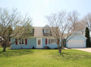 16332 Thrush St, Granger, IN 46530