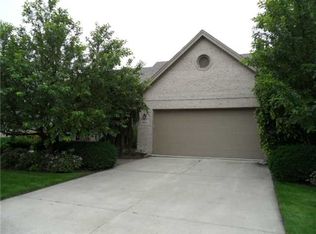 8602 Stone Oak Dr, Holland, OH