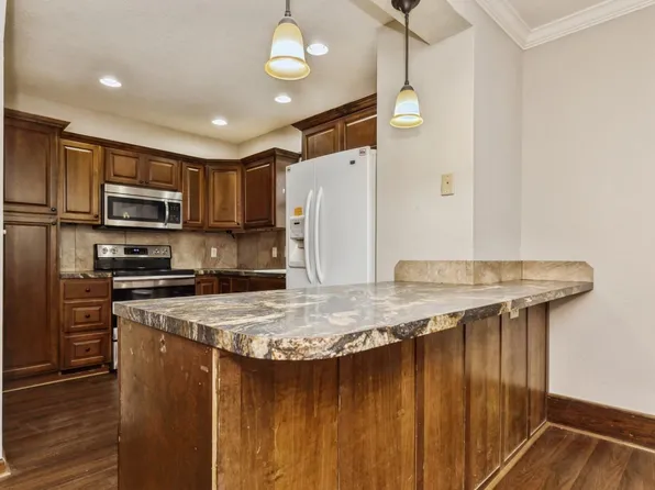 108 E Baker St, Arlington, MN 55307